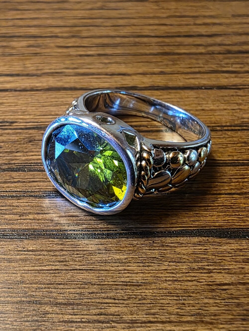 Green Gemstone Silver Ring Costume Jewelry Size 9